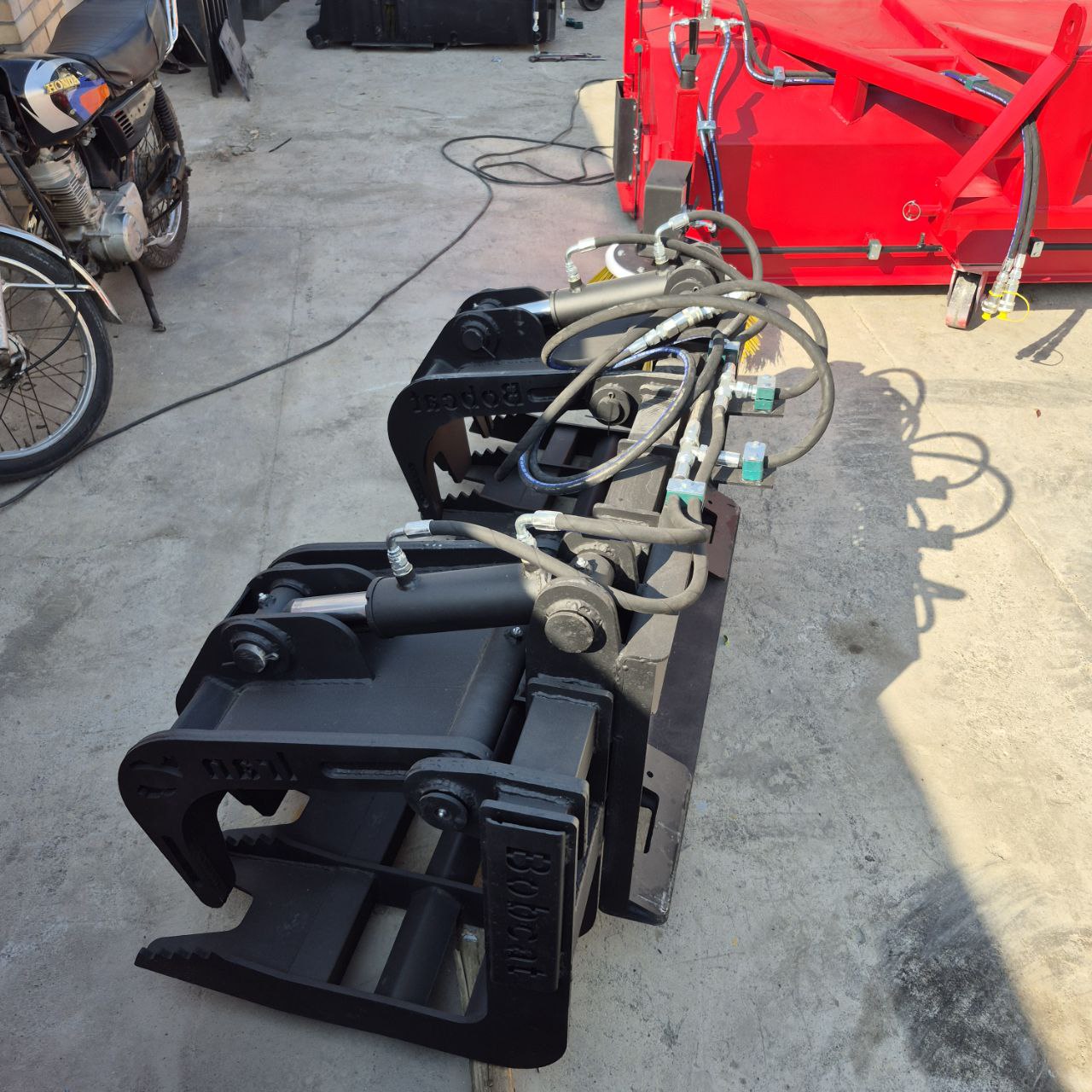 جلوبند الوارگیر مینی لودر بابکت - Image 9