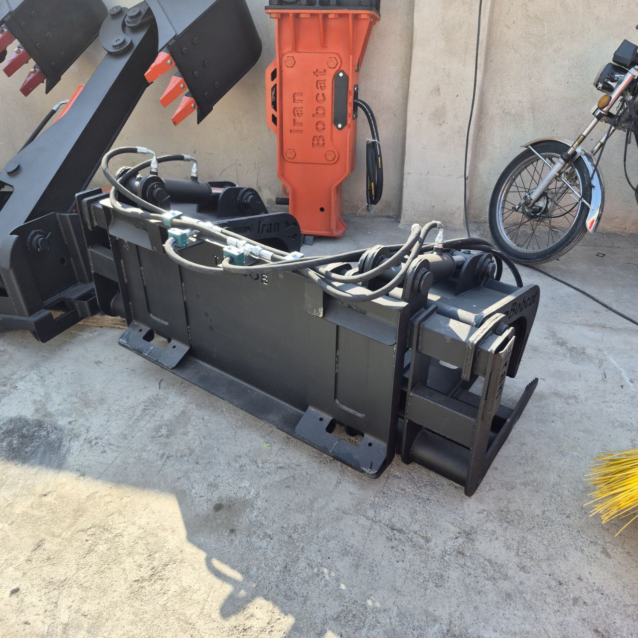 جلوبند الوارگیر مینی لودر بابکت - Image 4