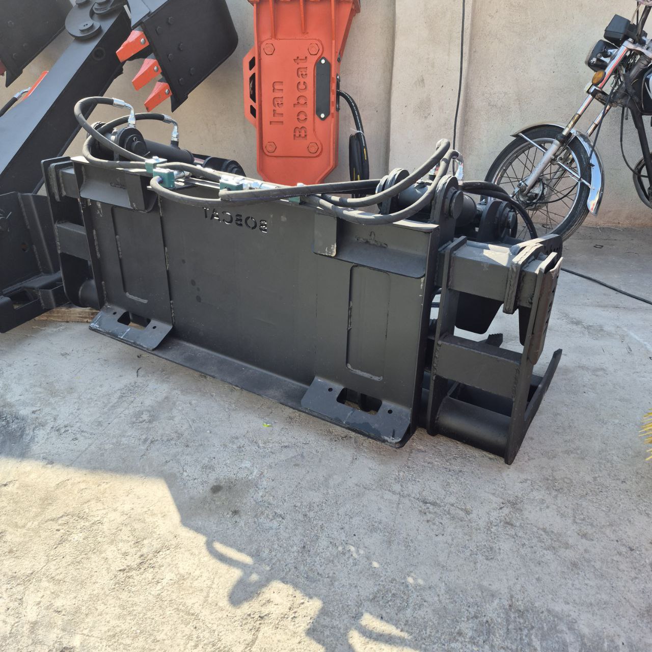 جلوبند الوارگیر مینی لودر بابکت - Image 5