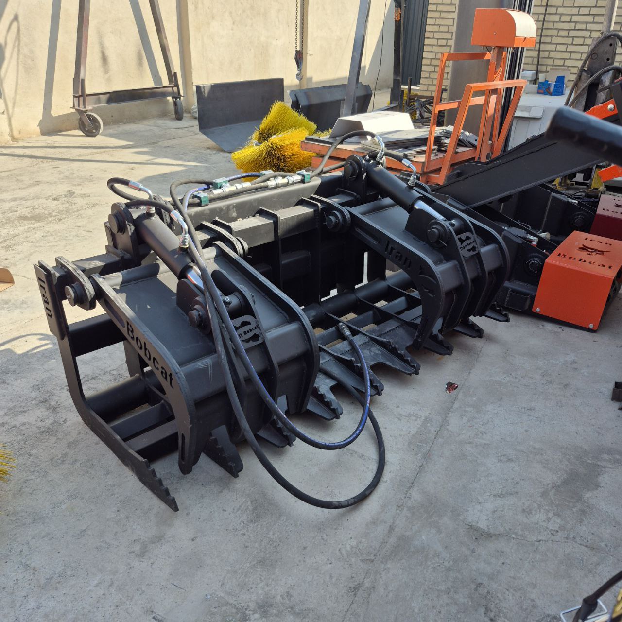 جلوبند الوارگیر مینی لودر بابکت - Image 2