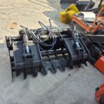 جلوبند الوارگیر مینی لودر بابکت